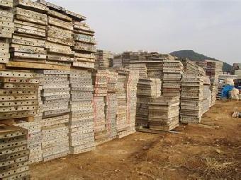 東莞長安廢鋁?；厥展尽堕L安專業高價收購廢鋁?！穇志趣網